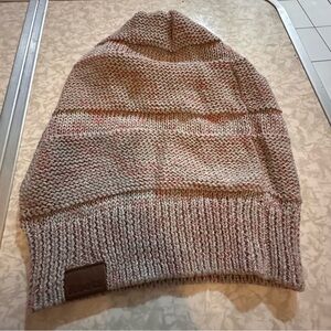 Roots women’s knit beanie hat